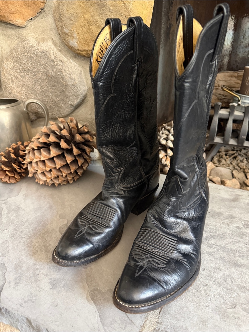 vintage Tony Lama men’s 7.5D black leather cowboy Tall Shaft boots #5984